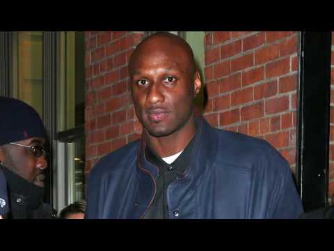 VIDEO : Lamar Odom Breathes Without Ventilator