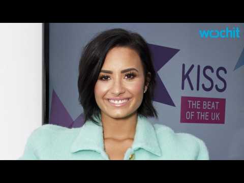 VIDEO : Demi Lovato Rocks Saturday Night Live Performances