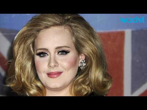 VIDEO : Adele's TV Ad Teases Music Fans