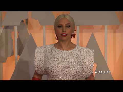 VIDEO : Lady Gaga and Dwayne Johnson fight depression with acting