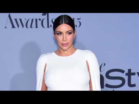 VIDEO : Kim Kardashian And Others At The US InStyle Awards