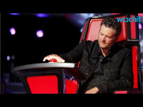 VIDEO : Blake Shelton Makes Things Weird on The Voice With Key Adviser Rihanna