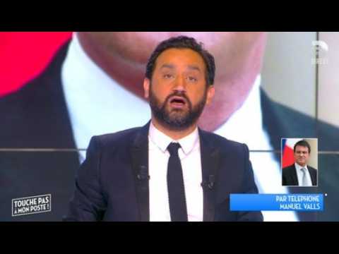 VIDEO : Cyril Hanouna appelle Manuel Valls en direct - ZAPPING PEOPLE DU 28/10/2015