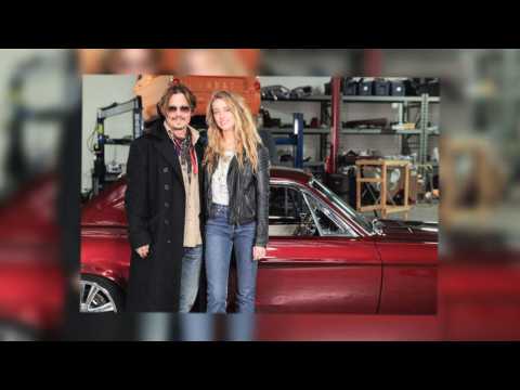 VIDEO : Johnny Depp pranks Amber Heard by stealing her car