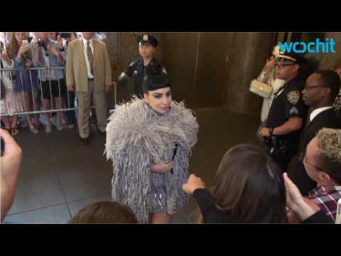 VIDEO : Lady Gaga Orbits NYC In Futuristic Look