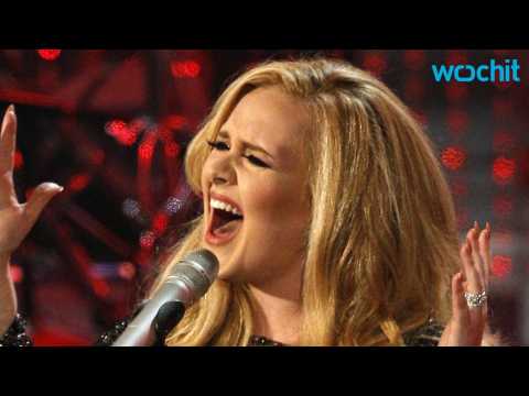 VIDEO : Adele?s ?Hello? is Breaking All Records