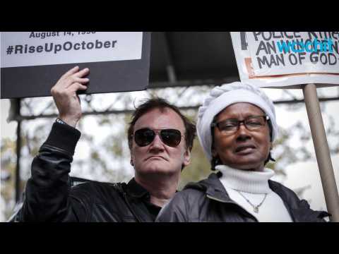 VIDEO : Families Of People Killed By Cops Stand By Quentin Tarantino