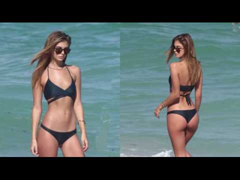 VIDEO : Model Carmella Rose Flaunts Bikini Body in Miami