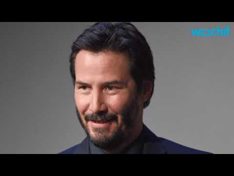 VIDEO : Keanu Reeves Shows Martial Arts Moves in NY