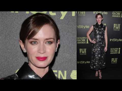 VIDEO : Emily Blunt Glitters At Golden Globes Event