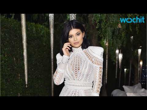 VIDEO : Kylie Jenner Does Not Want to Live With Kim & Kanye