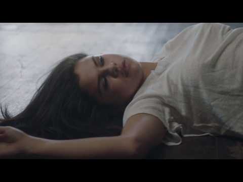 VIDEO : Selena Gomez craque pour une célébrité...