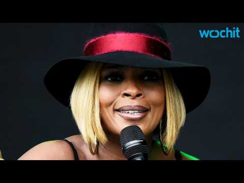 VIDEO : Mary J. Blige Performing Soon!