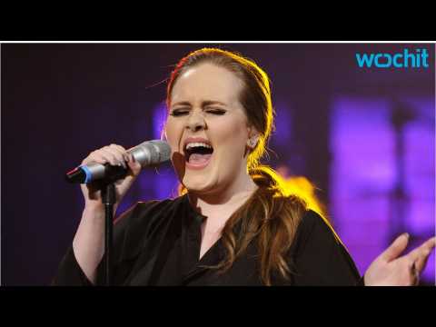 VIDEO : Adele Announces First Tour in 5 Years!