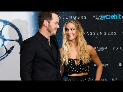 VIDEO : Chris Pratt Makes Fun Of Jennifer Lawrence During Interview