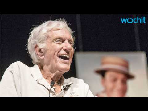 VIDEO : Dick Van Dyke Will Return To Mary Poppins Sequel