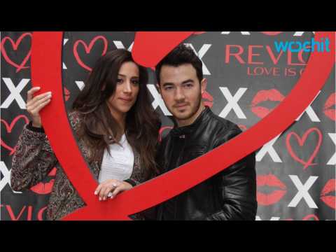 VIDEO : Kevin and Danielle Jonas Are Just the Cutest While Celebrating Their Anniversary