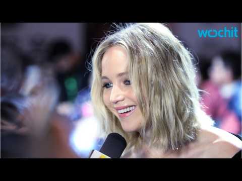 VIDEO : Jennifer Lawrence Reveals Who She Can?t Live Without