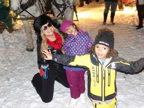VIDEO : Mariah Carey : En vacances  Aspen, la chanteuse s'amuse avec ses enfants