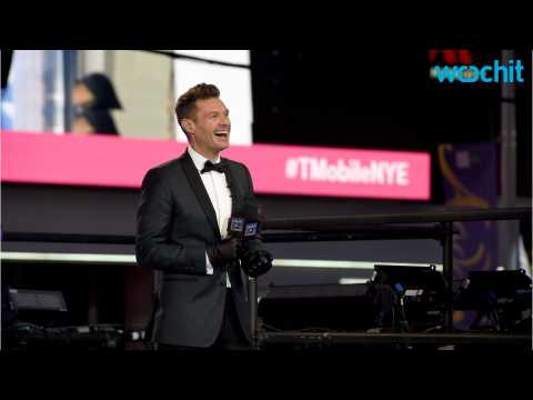 VIDEO : Ryan Seacrest Rescued From Times Square Elevator