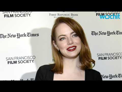 VIDEO : Emma Stone Wins Best Actress Award
