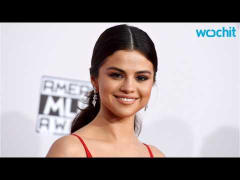 VIDEO : What's Going On With Selena Gomez And The Weeknd?