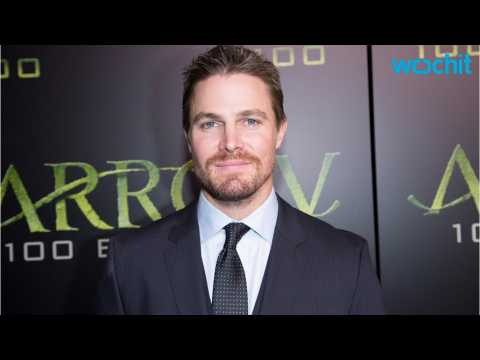 VIDEO : Stephen Amell Dishes On 