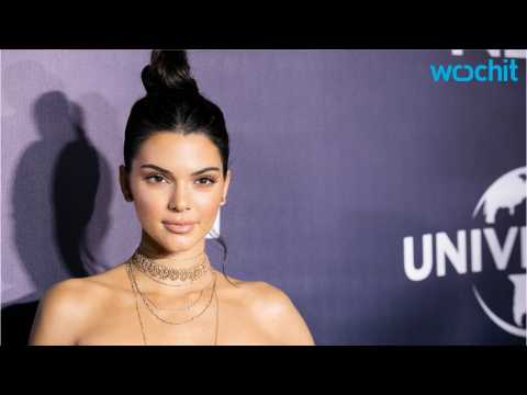 VIDEO : Kendall Jenner''s Dermatologist's Acne Tips