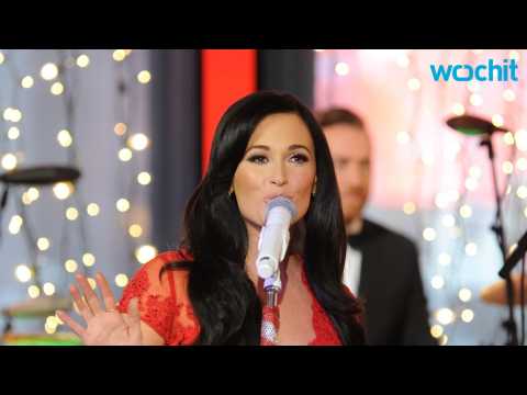 VIDEO : Country Star Kacey Musgraves Gets Engaged!