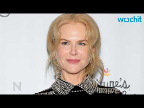VIDEO : Nicole Kidman Skips Broadway For Daughters