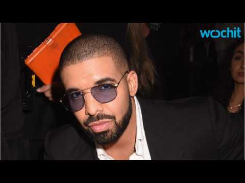 VIDEO : Drake In Love, Again?
