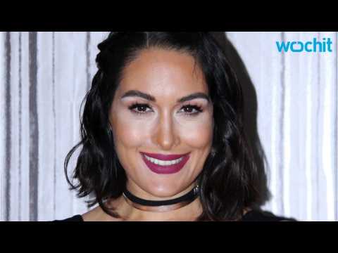 VIDEO : Brie Bella To Film TV Birth