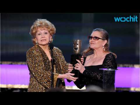 VIDEO : Carrie Fisher's Urn Looks Like A Prozac Pill