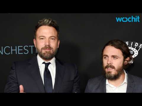 VIDEO : Will Ben And Casey Affleck Be The First Brothers To Win A Pair Of Golden Globes?