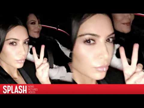 VIDEO : Kim Kardashian Posts First Selfie of 2017, Shows off Lip Ring