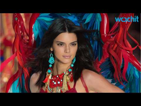 VIDEO : Kendall Jenner's V Mag Cover