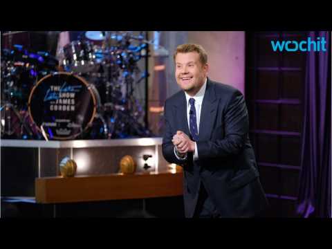 VIDEO : Jamie Foxx and James Corden Perform Soulful Classics Together