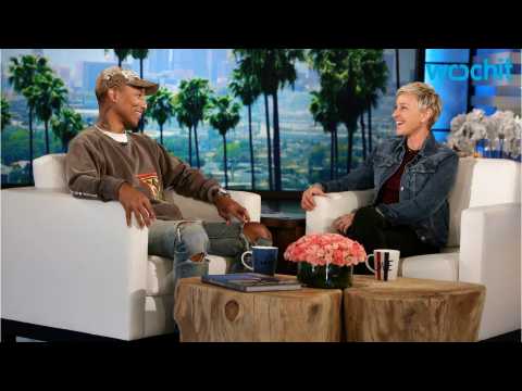 VIDEO : Ellen DeGeneres Explains Why She Canceled Kim Burrell's Appearance