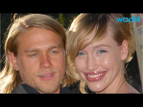 VIDEO : Charlie Hunnam Ghosted Girlfriend For Months And Won Her Back