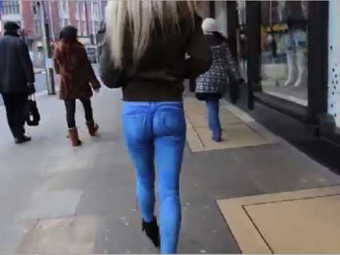 VIDEO : Public Buzz : elle fait le tour de Londres sans pantalon !