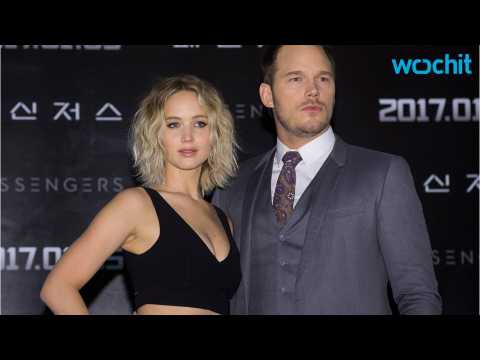 VIDEO : Interview Gets Uncomfy When J Law And Chris Pratt Asked About Sex