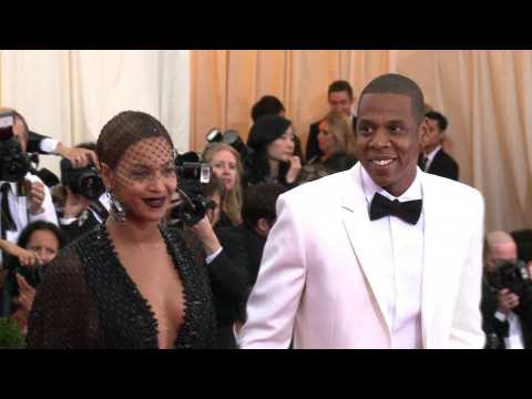 VIDEO : Beyonce tops most charitable celebs list