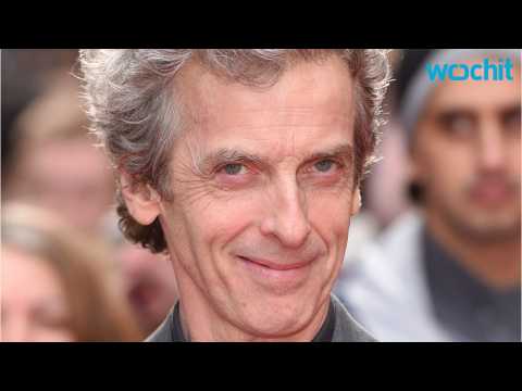 VIDEO : Peter Capaldi Thinks Superhero Films Are Too Serious
