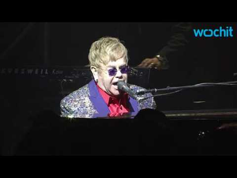 VIDEO : Sir Elton Will Sing At George Michael's Funeral