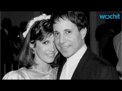 VIDEO : Paul Simon Pays Tribute To Carrie Fisher