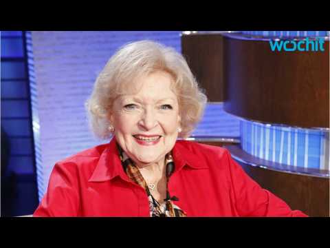 VIDEO : GoFundMe To Keep Betty White Alive