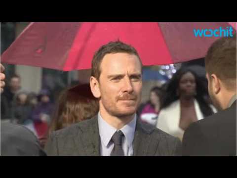 VIDEO : James McAvoy And Michael Fassbender Act Out Romantic Fan Fiction