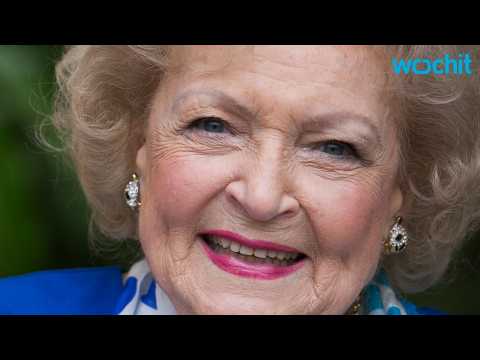 VIDEO : Save Betty White From 2016!