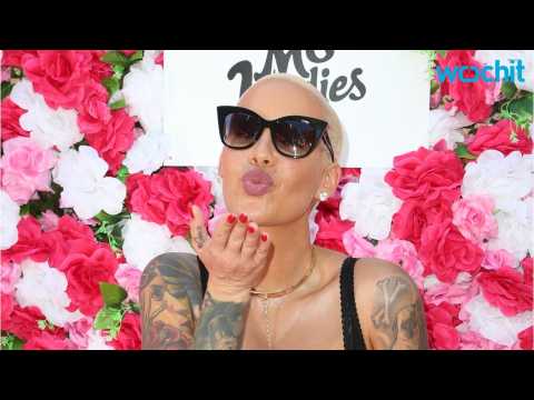 VIDEO : Amber Rose Posted Sexy Selfie For BF Val Chmerkovskiy