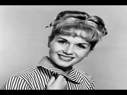 VIDEO : Muere Debbie Reynolds, madre de Carrie Fisher